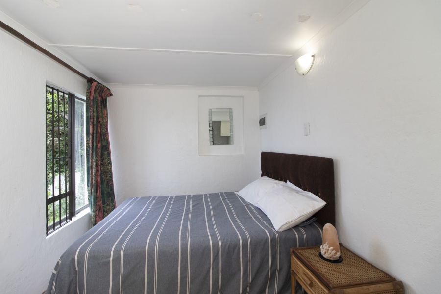 6 Bedroom Property for Sale in West Beach Eastern Cape